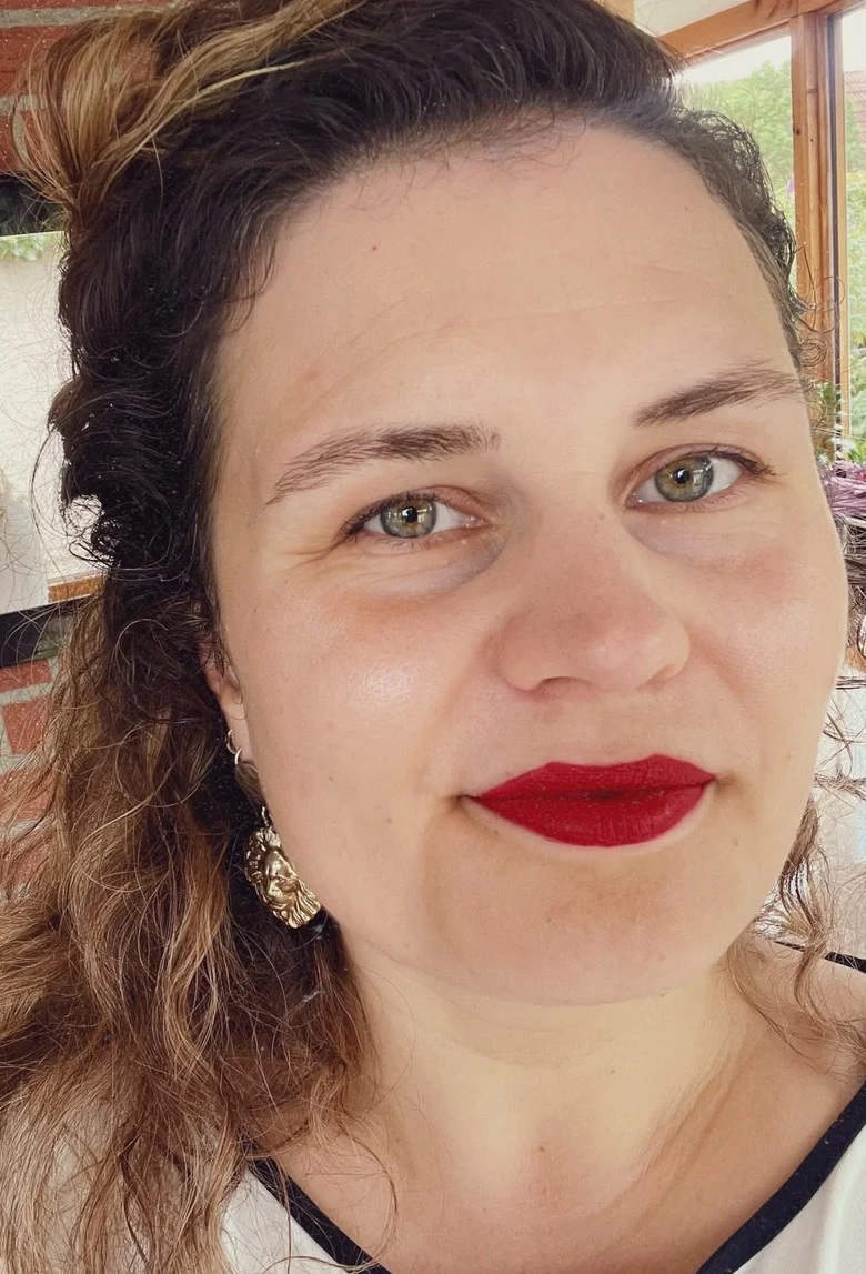 Portraitfoto von Aline Hillmann