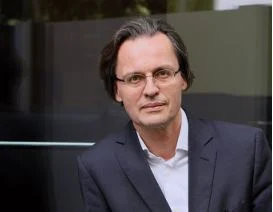 Portraitfoto Bernhard Pörksen