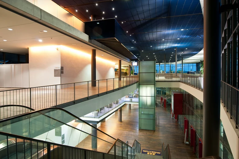 die Innenansicht des Internationalen Congress Center Dresden
