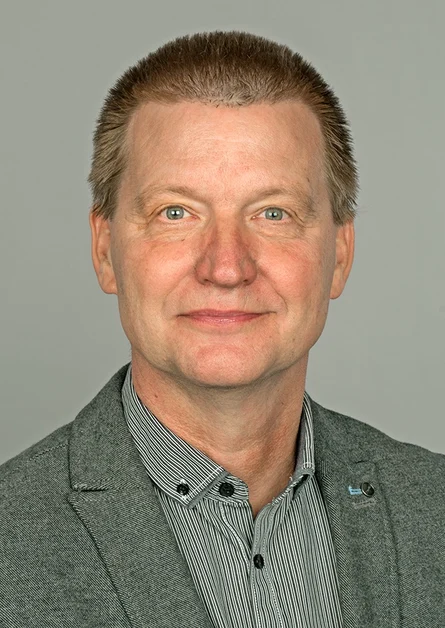 Portraitfoto von Tim Fechner